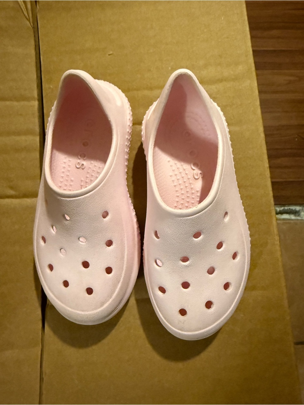 CROCS Kids Pink Slip-On Water Clogs